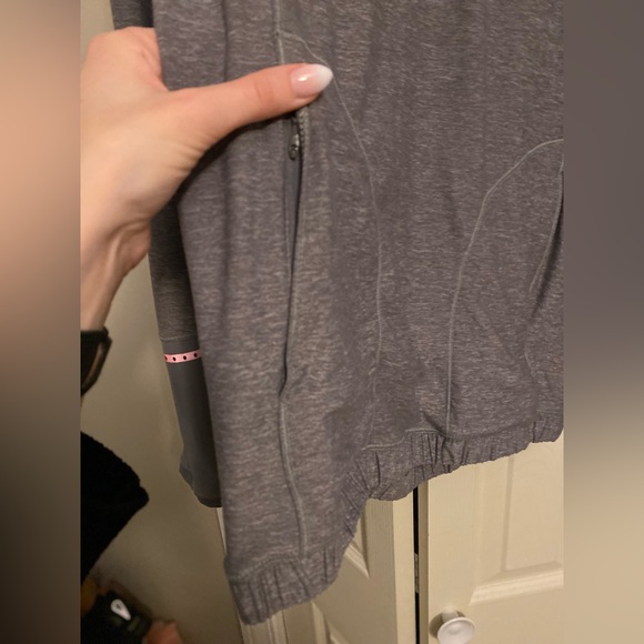 Lululemon Define Jacket - Picture 2 of 4